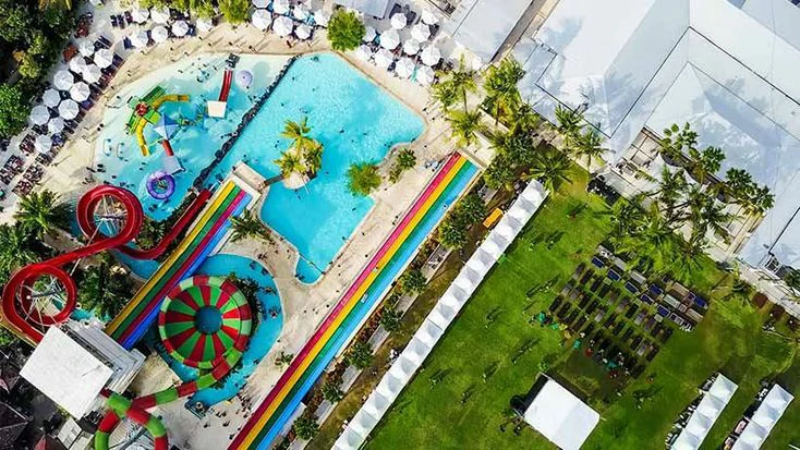 Bounce-Trampoline-Park-Strike-Bowling-Splash-Waterpark-–-Finns-Recreation-Park