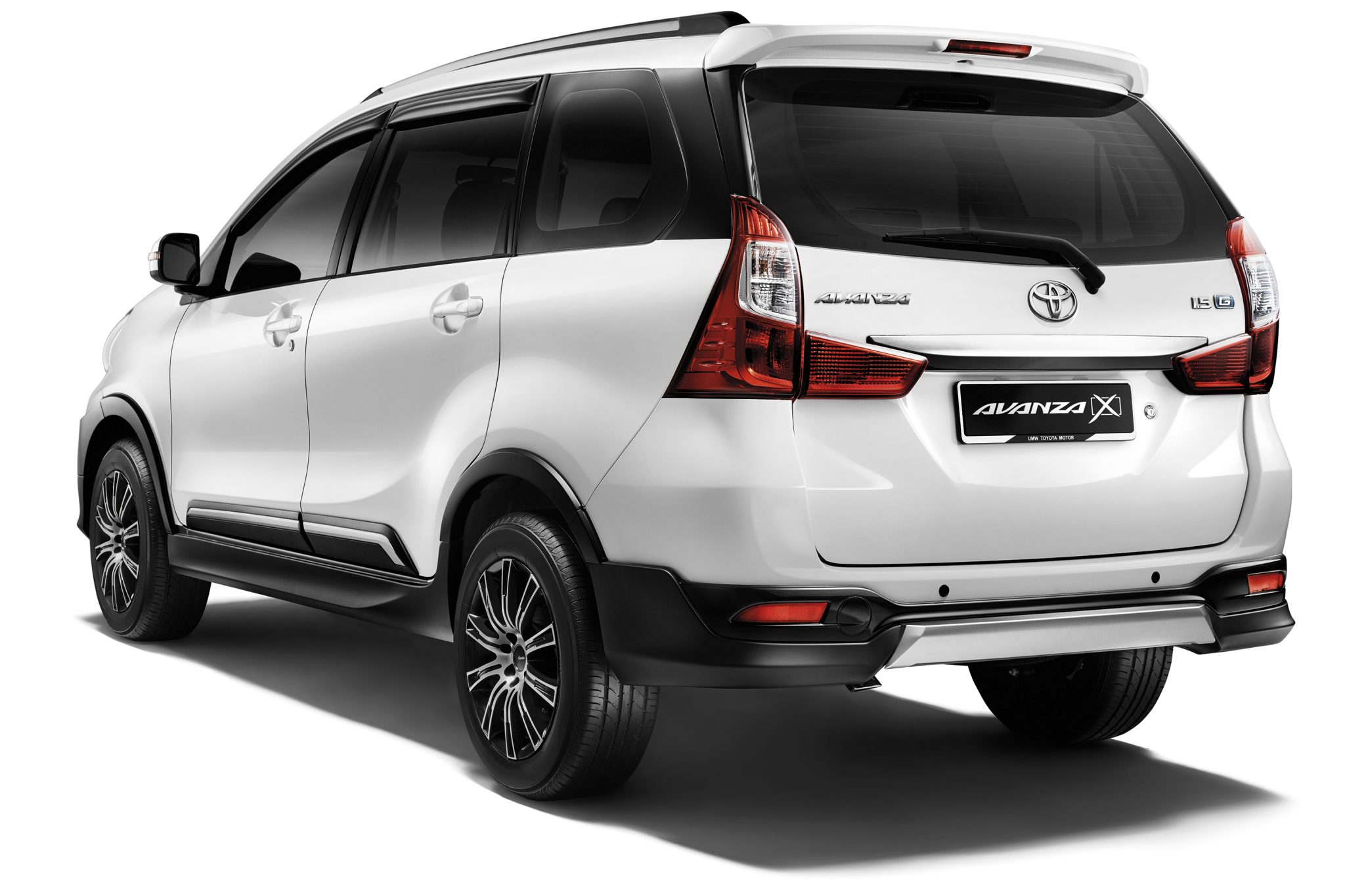 Avanza-Rear-View